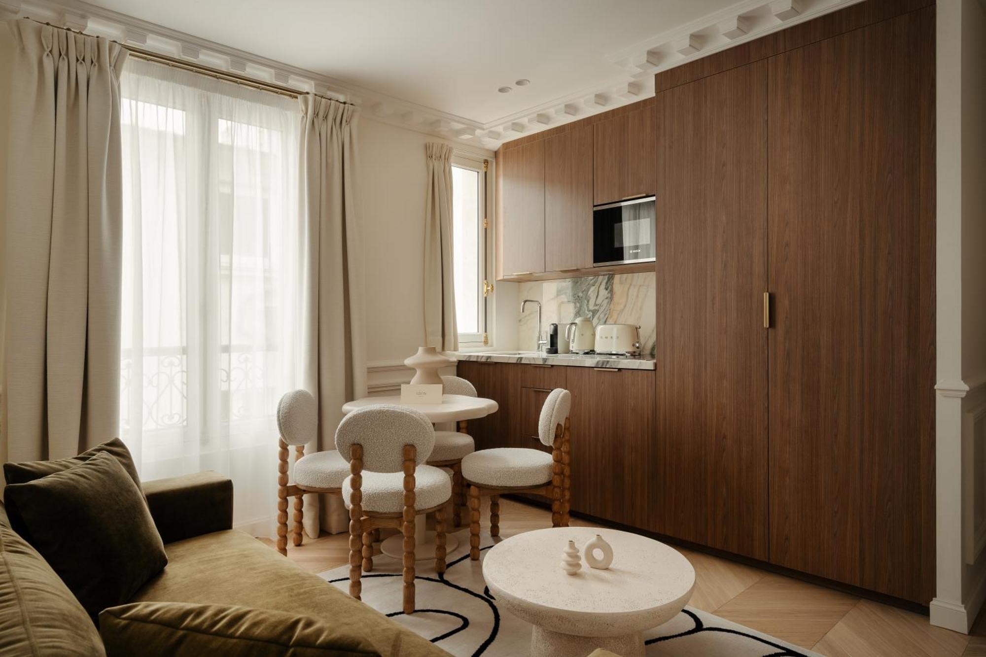 Léon 2* Parigi